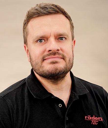 Portraitfoto Robert Fiedelmann